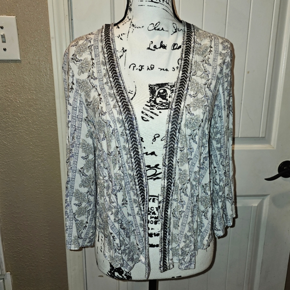 Open 3/4 sleeve Women's Blazer size Med